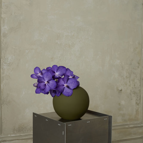 BALL vase