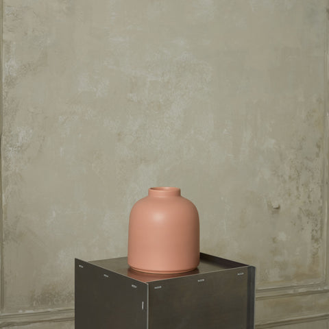OMAR vase