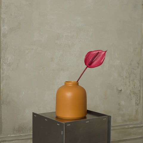 OMAR vase